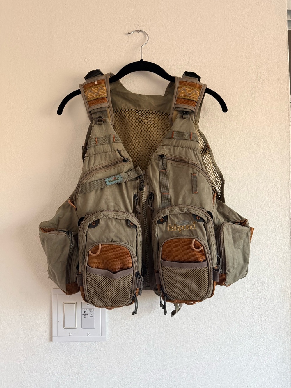 Fishpond Men’s Sage Green Fishing Vest